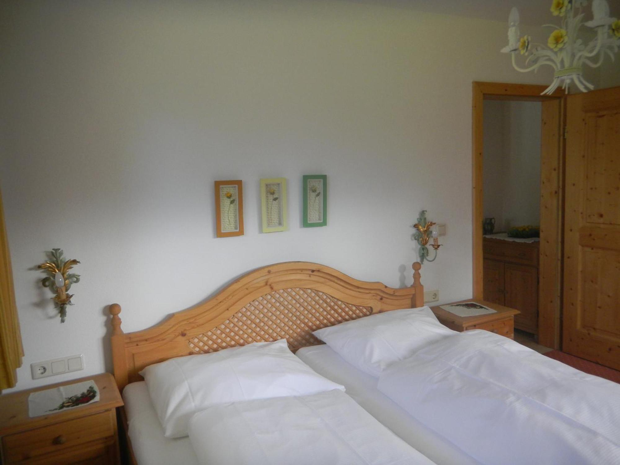 Landhaus Charlotte Am Geigenbuehel -Apartments Seefeld in Tirol Eksteriør billede