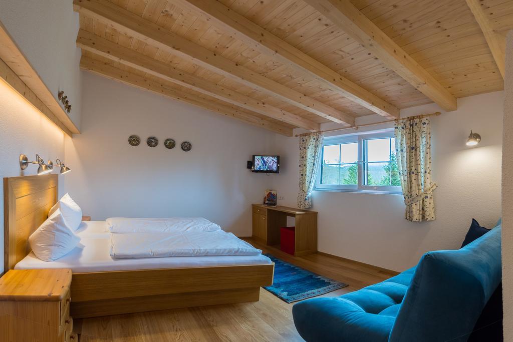 Landhaus Charlotte Am Geigenbuehel -Apartments Seefeld in Tirol Eksteriør billede