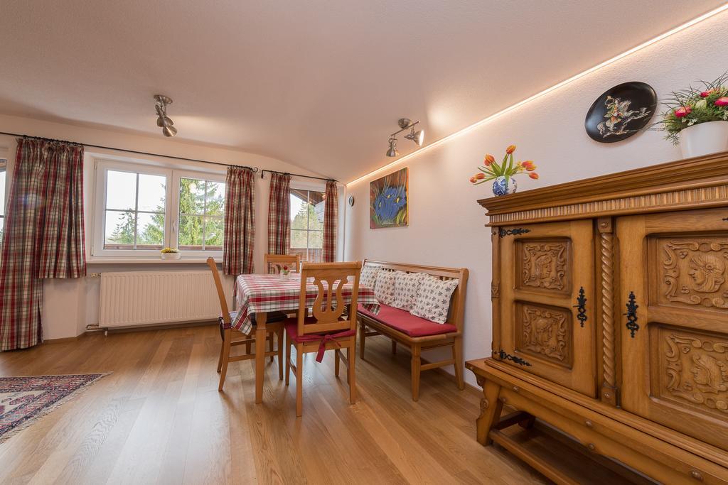 Landhaus Charlotte Am Geigenbuehel -Apartments Seefeld in Tirol Eksteriør billede