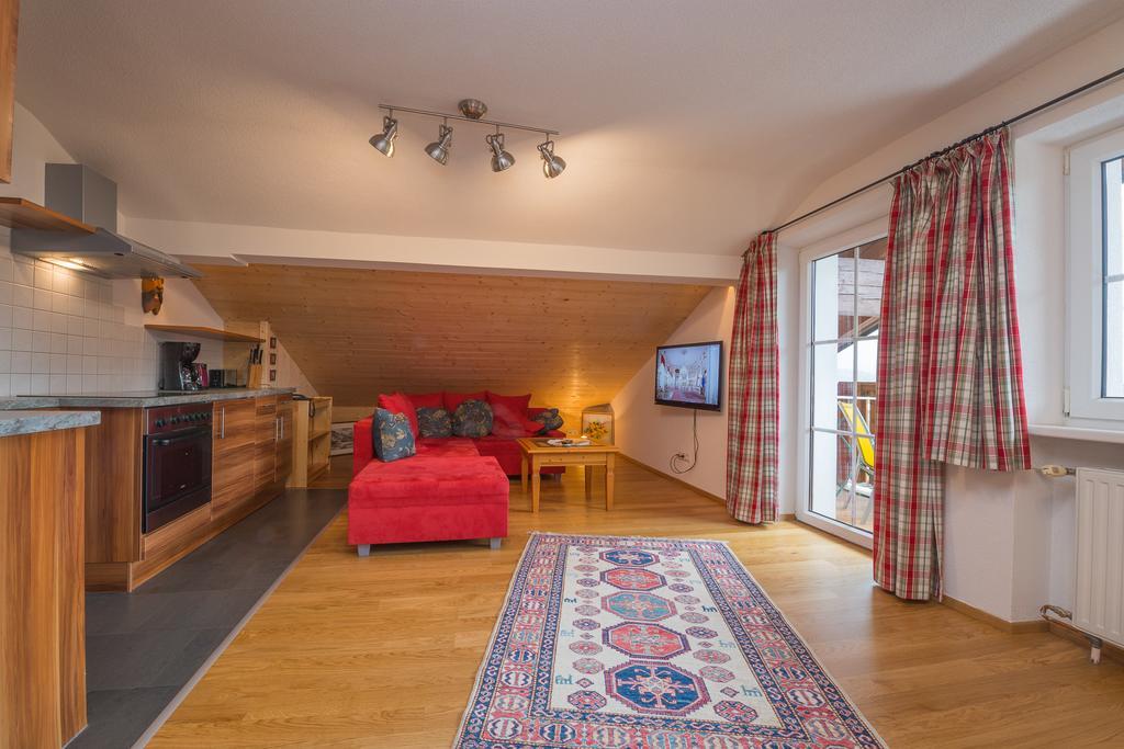 Landhaus Charlotte Am Geigenbuehel -Apartments Seefeld in Tirol Eksteriør billede