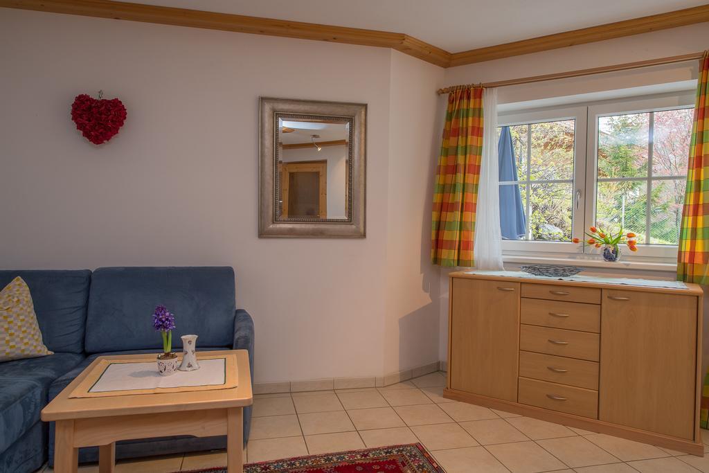 Landhaus Charlotte Am Geigenbuehel -Apartments Seefeld in Tirol Eksteriør billede