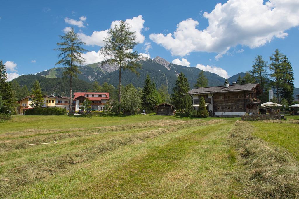 Landhaus Charlotte Am Geigenbuehel -Apartments Seefeld in Tirol Eksteriør billede