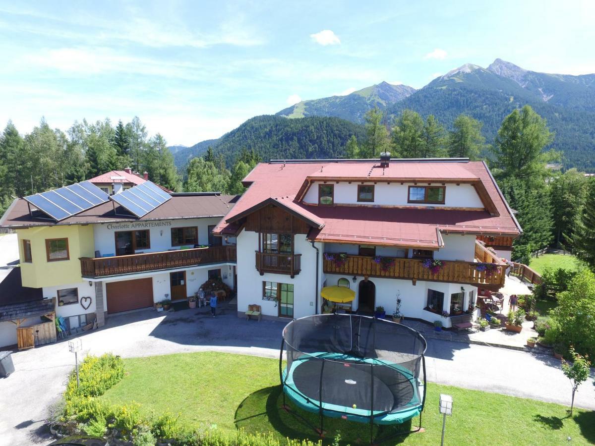 Landhaus Charlotte Am Geigenbuehel -Apartments Seefeld in Tirol Eksteriør billede