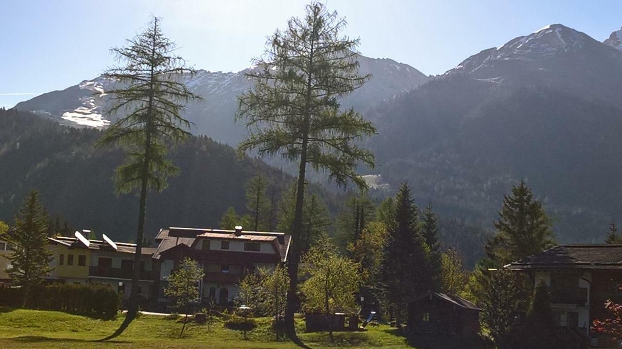 Landhaus Charlotte Am Geigenbuehel -Apartments Seefeld in Tirol Eksteriør billede